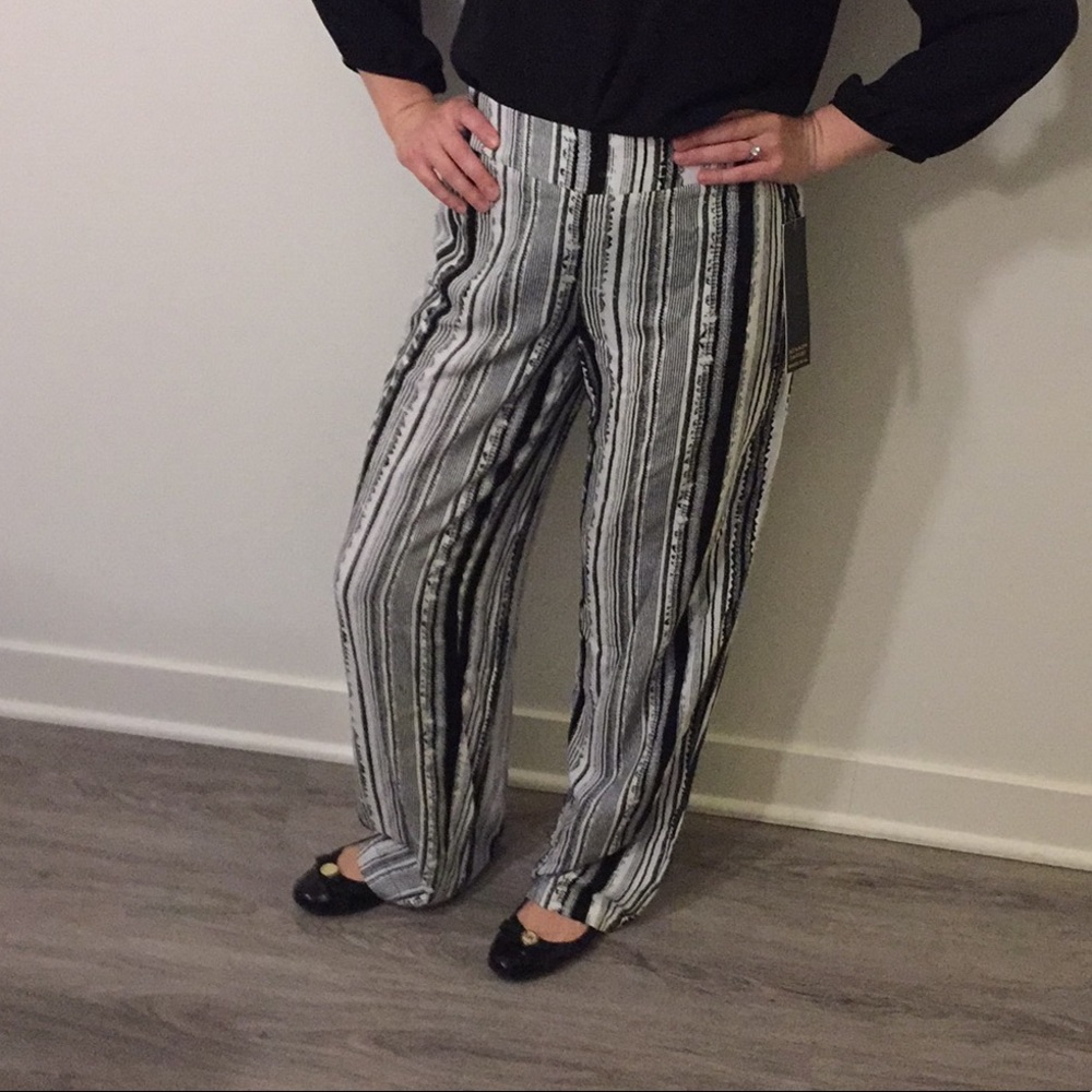NWT Boho Pants Cute Black/white striped small
